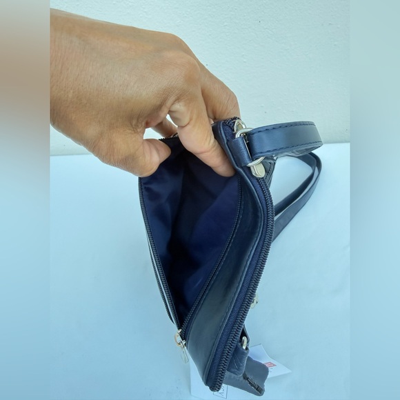 Genuine Leather Crossbody Bag with Triple Zip Front 👜💙 - Picture 4 of 16